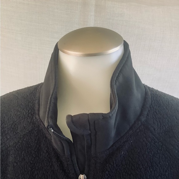 Medium Snozu performance fleece jacket warm zip up with zipper pockets - Picture 5 of 10